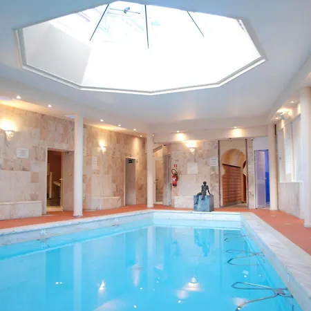 Chateau De Limelette Hotel 4*