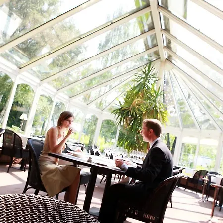 Chateau De Limelette 4*