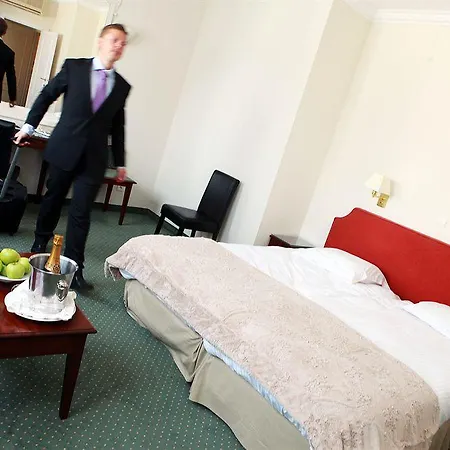 Chateau De Limelette