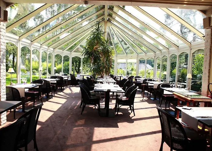 Hotel Chateau De Limelette 4*